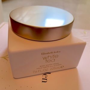 Elizabeth Arden white tea body water cream